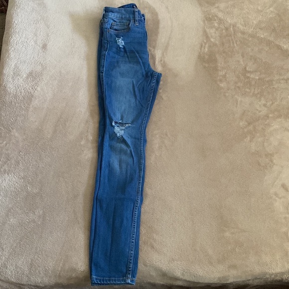 Hollister Jeans - Picture 5 of 5